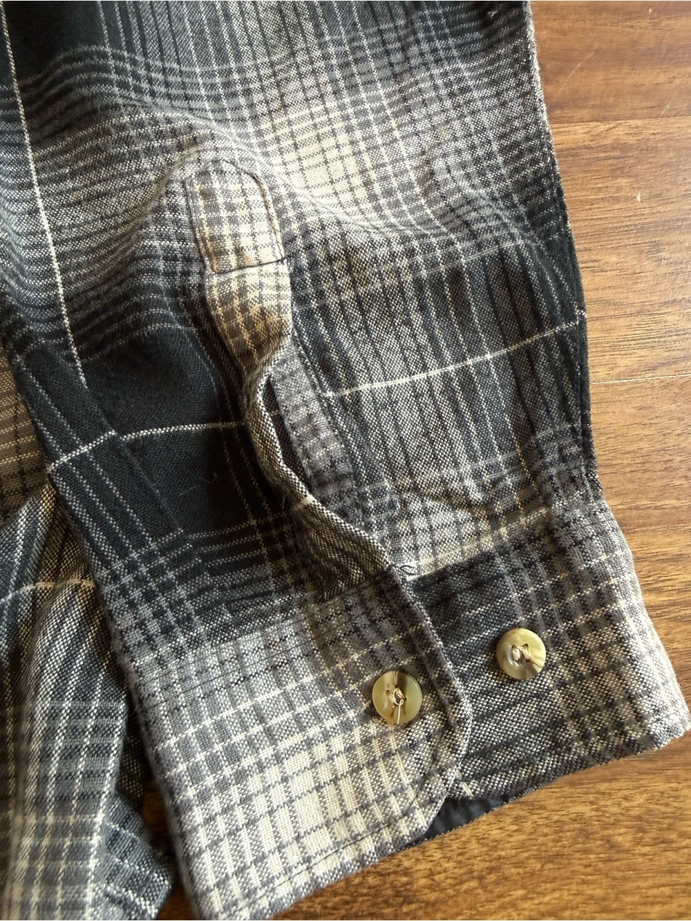 Men's Black & Gray Ombre Plaid Button-Down Shirt - Picture 5 of 8